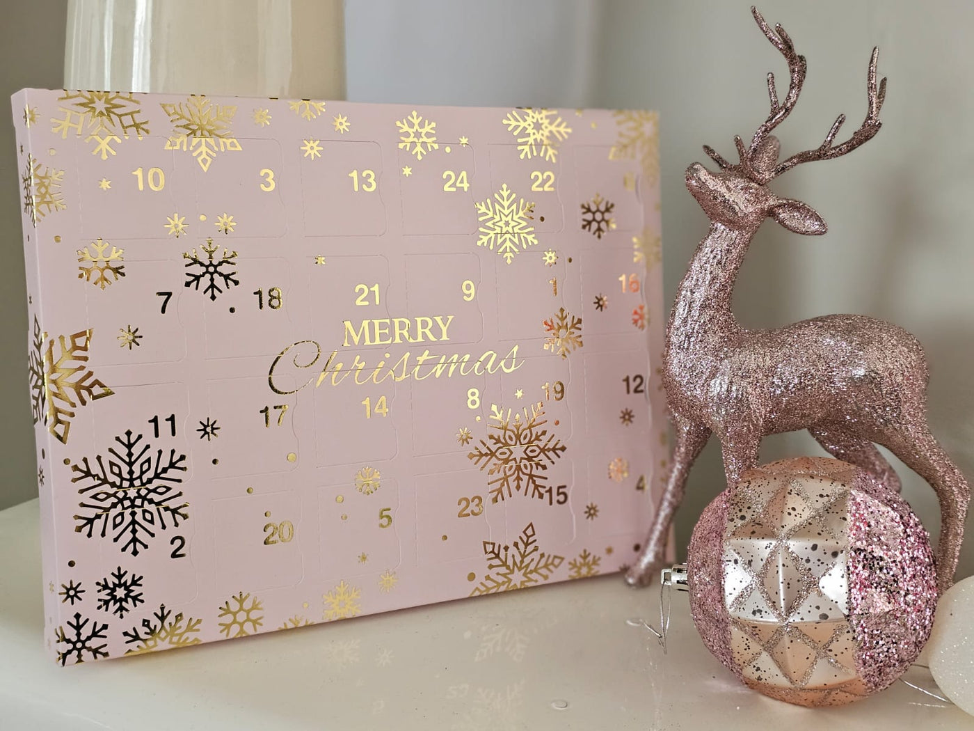 Christmas Wax Melt Advent Calendar: 24 Days of Festive Fragrance Delights! - Villagebarnmelts